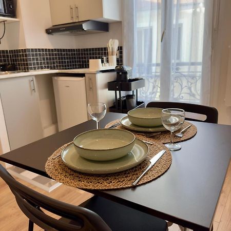 Superb And Elegant Apartment In Paris' Heart Exteriör bild